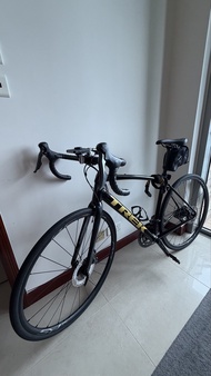 TREK Domane AL 2 (Gen 3) Road Bike