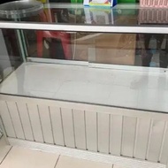 Etalase 2 Pintu Geser Kaca Bekas