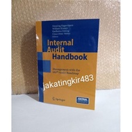 Physical book Internal Audit Handbook: Management with the SAP-Audit Roadmap