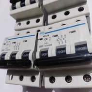 MCB OEZ 3Phase 6Ampere /Mcb 6a 3p 3phase c6