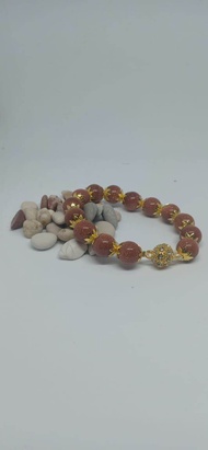Gelang Giok Pasir Merah Aksen Kembang dan Bola Magnet UK. 10mm dan Bola Magnet UK. 10mm