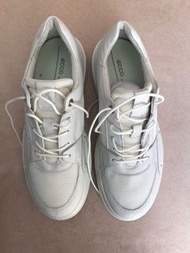 Ecco 全新女裝白色鞋