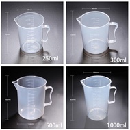 250ml / 500ml / 1000ml / 2000ml / 3000ml Clear Plastic Graduated Measuring Cup For Baking Beaker Liquid Measuring Jugcup Container