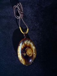 天然琥珀蜜蠟 根珀溶洞吊墜（59x41x28.8mm）