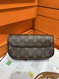 門市現貨～Louis Vuitton LV Viy  Woc 手袋