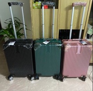 搵喼易Suitcase行李箱20inches 7 kg handcarry 👉📲60237618