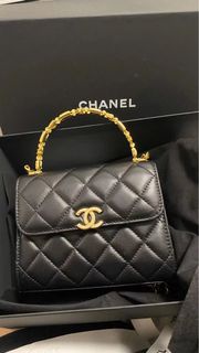 Chanel 22b黑色琺瑯扣中號 clutch with chain（medium size）