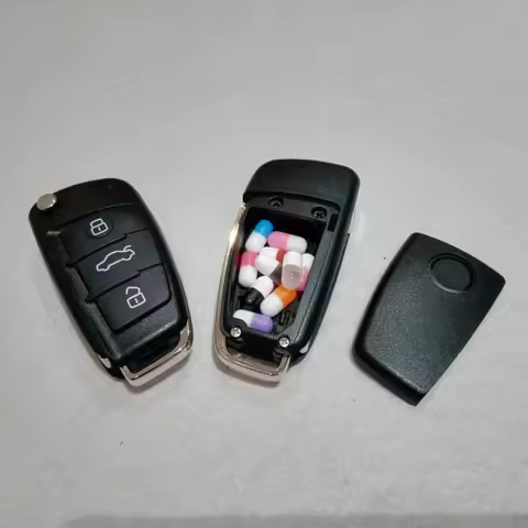 Disguised Storage Safe Imitation Car Key Box Durable Hidden Medicine and Tablet Storage with Fake Ke