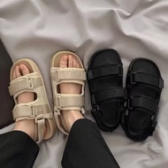 Beige sandal size 43 44 (foot 42 43)