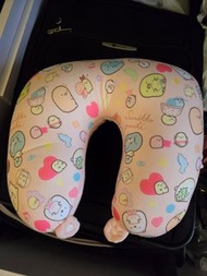 《全新未使用品》角落生物飛機枕頭