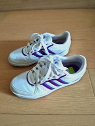 Adidas 波鞋