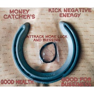 LUCKY CHARM HORSE SHOE (USED) WITH HORSE HAIRS