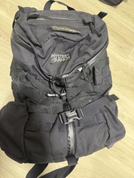Mystery Ranch黑色背包