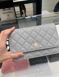 chanel 21A Light Grey Woc 淺灰色🩶 荔枝牛皮 | 淡金扣 未使用品有塵袋 盒 💰16500 可送禮