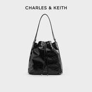 CHARLES&amp;KEITH ใหม่ CK2-10151393 กระเป๋าเป้สะพายหลังกระเป๋าสะพายไหล่เดี่ยวอเนกประสงค์แบบนุ่ม Noir