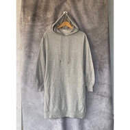 Uniqlo Global Uniqlo Hoodie (CODE 8373)