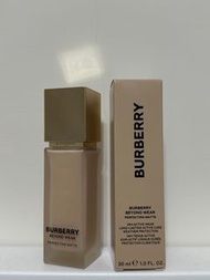 Burberry風衣粉底液