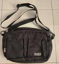 Podia Native Outdoor 黑色斜孭袋