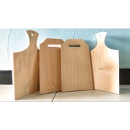 Pine wood cutting board