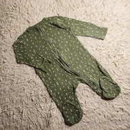 Preloved sleepsuit baby old navy 6-9 months Ld 52 Pj 60