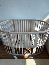 Stokke Sleepi 橢圓形嬰兒床／可延伸床架｜天然木色｜連延伸配件｜自取