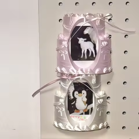 Vintage Frosted Cake 3 Inch Photo Frame, Cute Ribbon Instant Film Display Holder for Fridge Magnet D