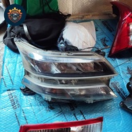 Headlamp Lampu Utama Mobil Avanza Veloz / Xenia 2019 2020 Original Kanan
