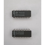 IC DM7490N Decade Counter