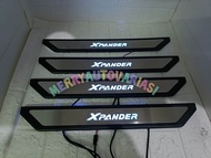 Sillplate samping mobil Xpander lampu led