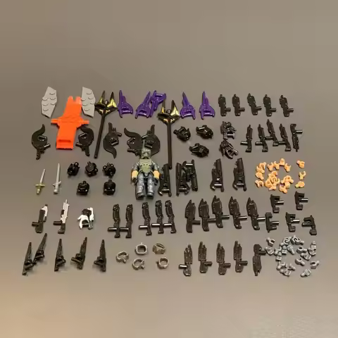 Lot Mega Bloks Construx Convenant Weapons Rifle SubMachine Mauler Pistol Needler Energy Sword Access