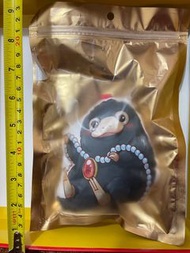 FB 怪產 怪獸與牠們的產地 神奇動物在哪裡 Fantastic Beasts and Where to Find Them 公仔 Niffler 嗅嗅 玻璃獸 HP 哈利波特 同人