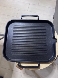 黑色坑紋方型煎pan 燒烤盤 尺寸約30cm