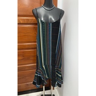 2hand dress.