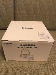 Bokuk 迷你蒸氣熨斗