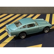 Hot Wheels Aston Martin 1963 DB5 007 James Bond Cars Collection.