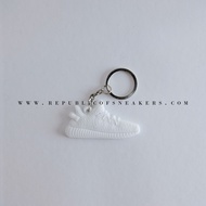 [2D KEYCHAIN] ADIDAS YEEZY BOOST 350 V2 CREAM WHITE