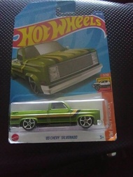 Hot wheels 83 CHEVY SILVERADO green