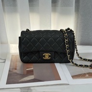 CHANEL 經典口蓋包 Mini CF20 - 粒面牛皮黑金20開