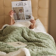 莫蘭迪輕奢純色雕花牛奶絨x羊羔絨雙面毛毯/MFB16 暮光綠