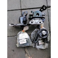 Genuine Engine Mount Rubber Toyota Alphard vellfire estima 2az 2.4 3.5 2.4 Hybrid anh20 acr50 Parts