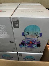 Molly 400 路易斯Louis（Skullpanda HIRONO小野 Bob MOLLY Dimoo Pucky Zsiga LABUBU 大久保 小甜豆Sweet Bean 华纳 迪士尼 B