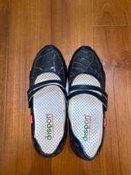 「地之柏」休閒系列鞋 #黑色氣墊休閒鞋 舒適好穿 「正品可以保證」請看商品描述～