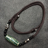 Ethnic Tibetan nine-eye dzi bead clavicle necklace Ethnic Tibetan nine-Eyed dzi clavicle necklace Me