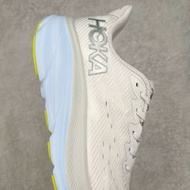 Hoka One One Clifton 9