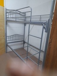 金屬雙層床