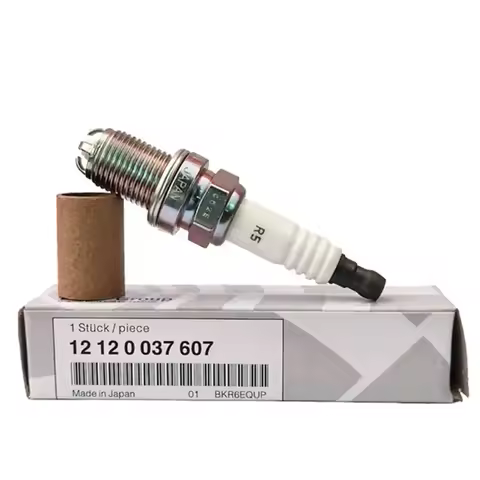 4/6PCS 12120037607 BKR6EQUP Platium Spark Plug Candles For BMW E39 E60 E61 E46 E63 E64 Z3 M54 M62 32