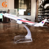 Malaysia Airlines B737 Boeing 737 Aircraft Model Die Cast Metal Plane Airplane Airlines Airliner Gift Decoration 16CM