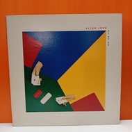 #RR55-6 LP TERPAKAI [ ELTON JOHN - 21 AT 33 ] USED LP < NM >