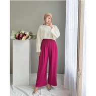 Flowy Pants by Edmee Outfit