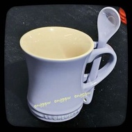 [全新] 法國廚具 Le Creuset Lavender Mug with Spoon 紫色茶杯 連 匙羹 水杯 咖啡杯 紫色茶匙 Purple Cup Purple Spoon 薰衣草紫色 花茶杯